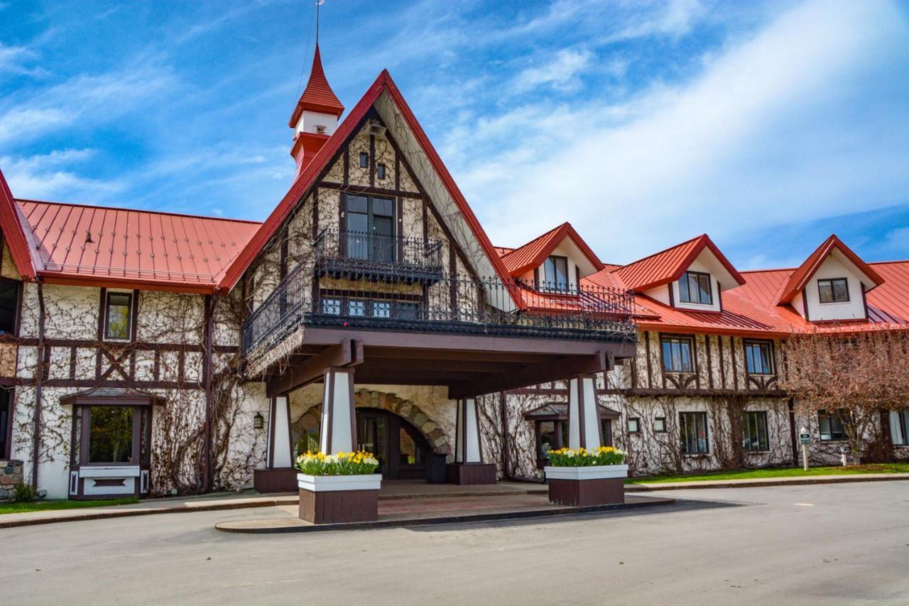 The Highlands At Harbor Springs Hotel Екстериор снимка