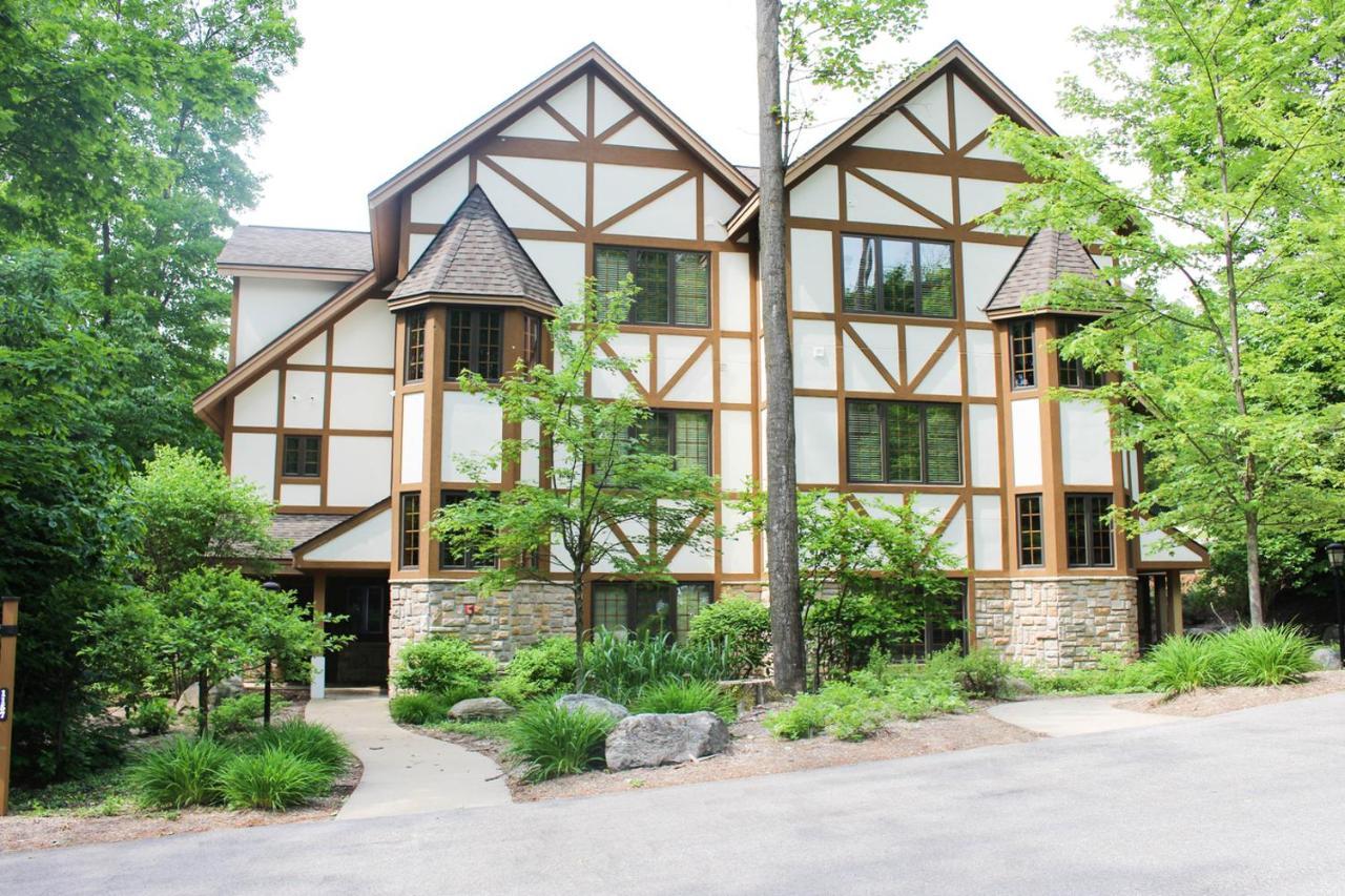 The Highlands At Harbor Springs Hotel Екстериор снимка