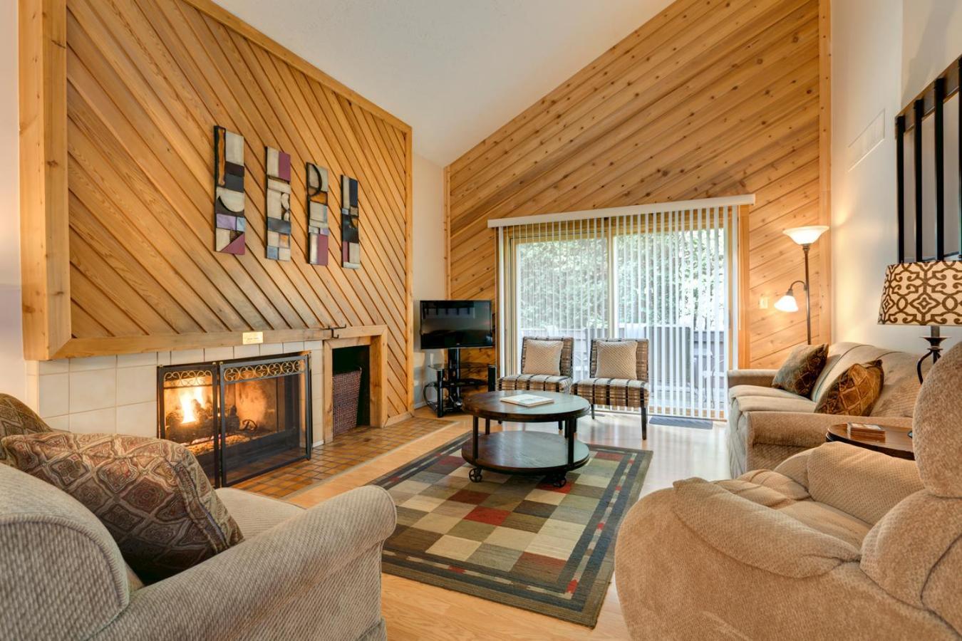 The Highlands At Harbor Springs Hotel Стая снимка