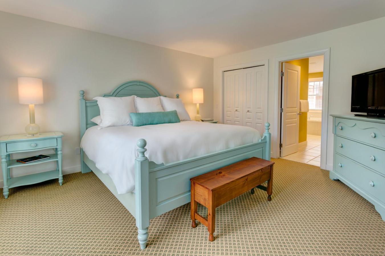 The Highlands At Harbor Springs Hotel Стая снимка