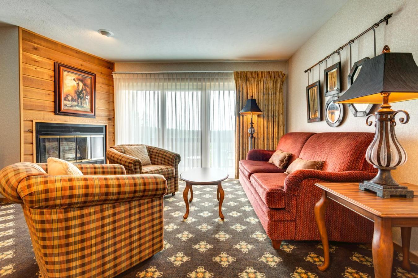 The Highlands At Harbor Springs Hotel Стая снимка