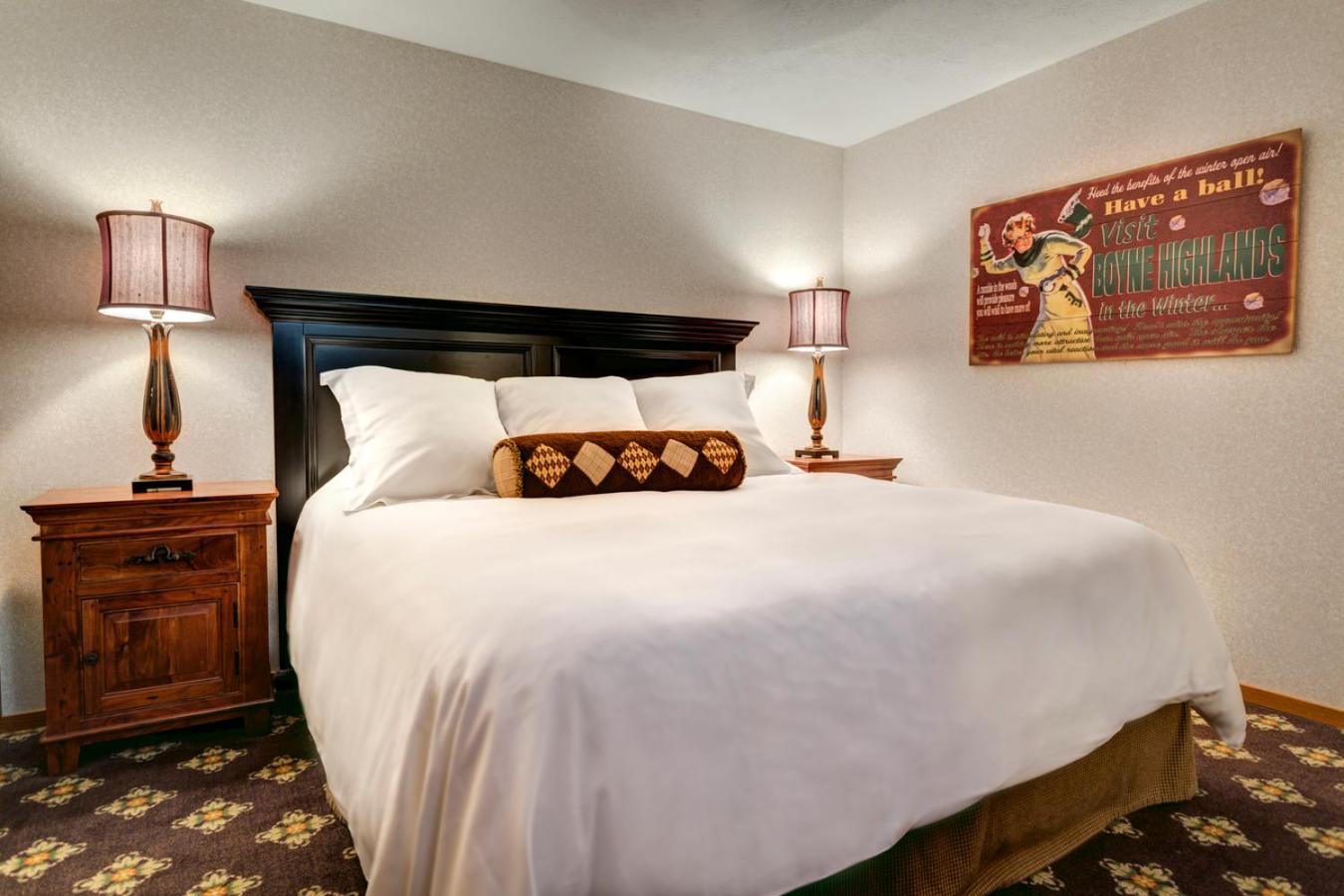 The Highlands At Harbor Springs Hotel Стая снимка