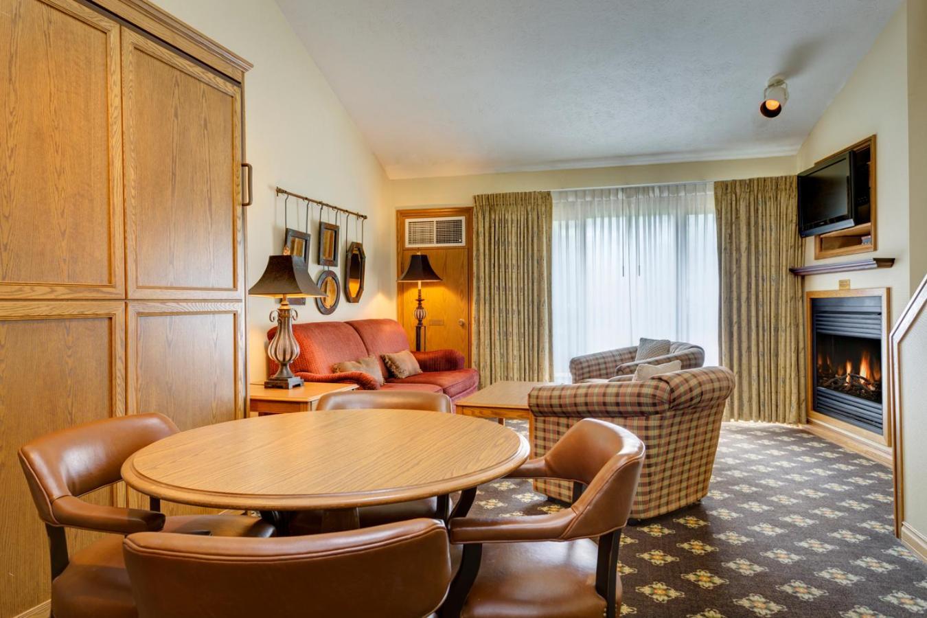 The Highlands At Harbor Springs Hotel Стая снимка
